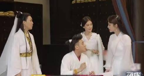 黄子韬杨紫大爆料最新,揭秘娱乐圈幕后真相