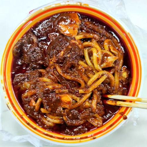 最新炒米粉爆料文案短句,揭秘网红美食背后的独特魅力